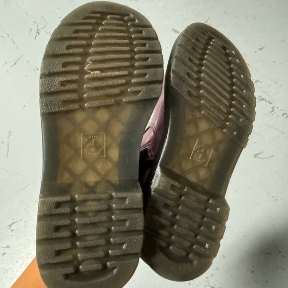 Metallic pink Dr Marten’s size 1 - Picture 4 of 4